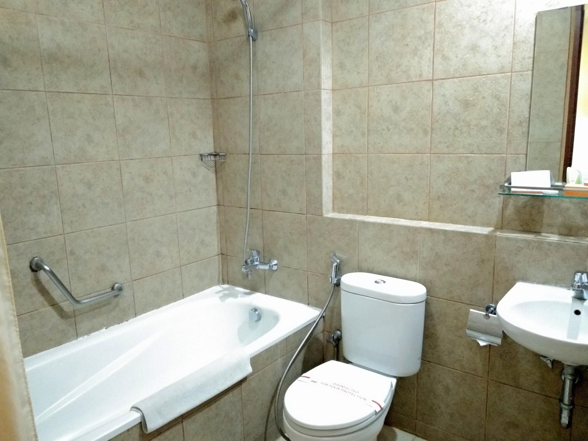 Marbella Suites Bandung Cimenyan Eksteriør bilde