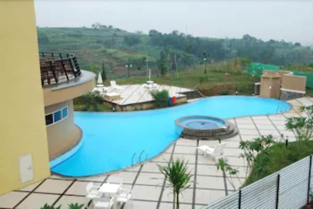Marbella Suites Bandung Cimenyan Eksteriør bilde