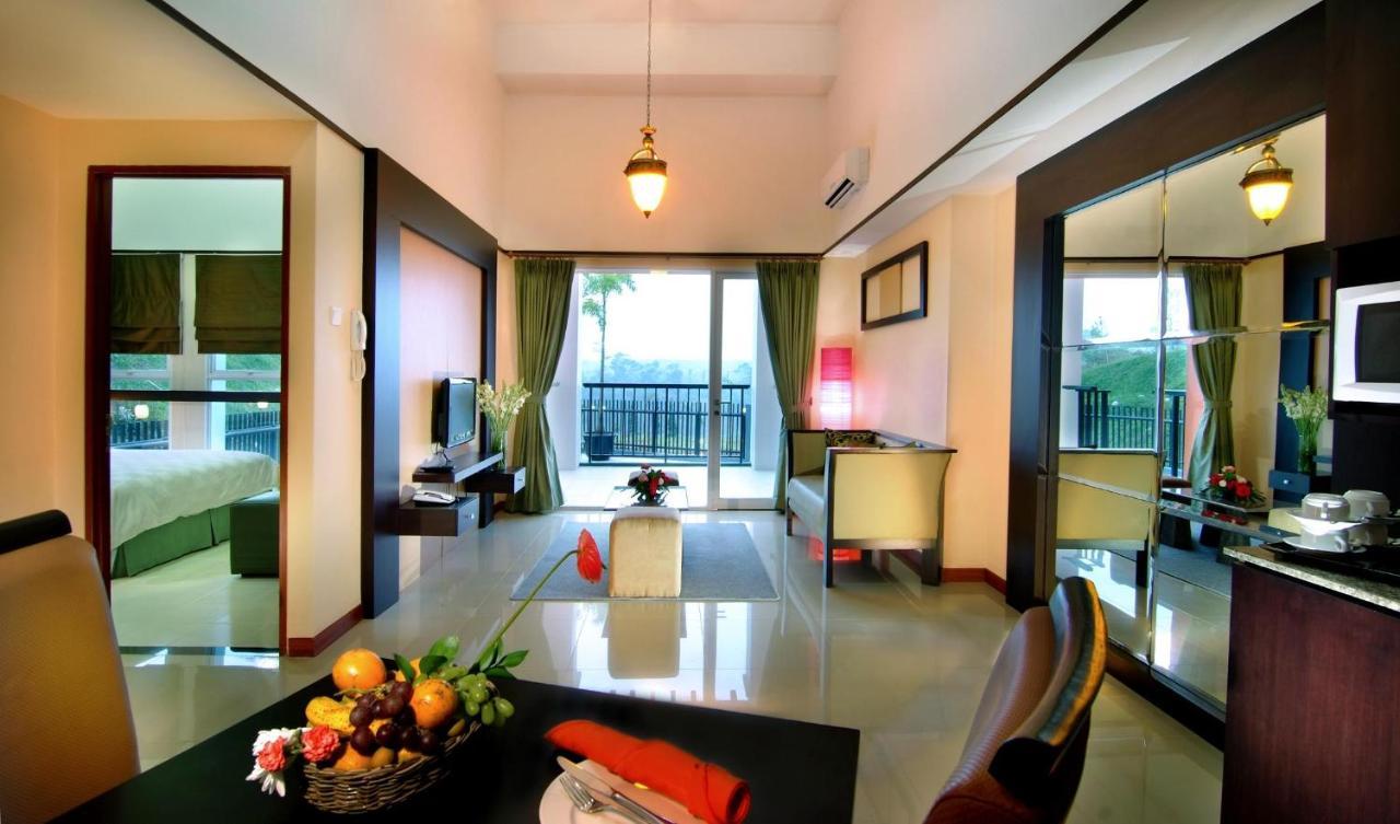 Marbella Suites Bandung Cimenyan Eksteriør bilde